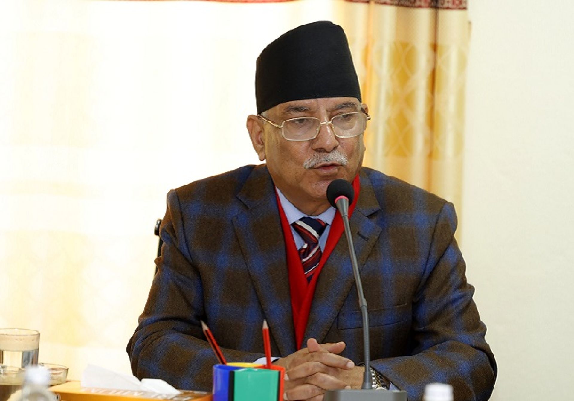 शेरा दरबार जग्गा हिनामिनामा संलग्नलाई कारबाही गर्न अध्यक्ष दाहालको आग्रह